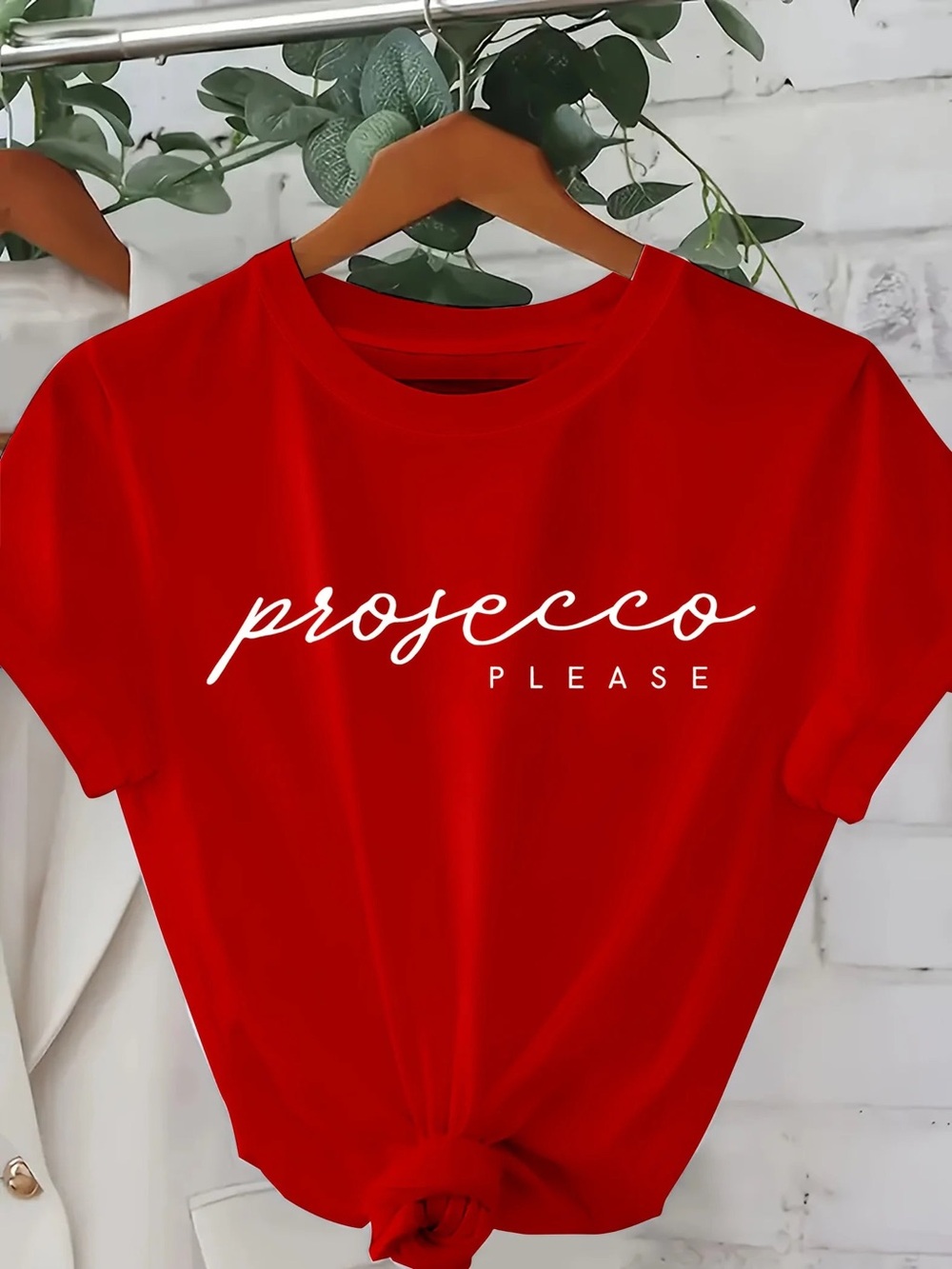 Women’s Red ‘Prosecco Please’ Graphic Tee